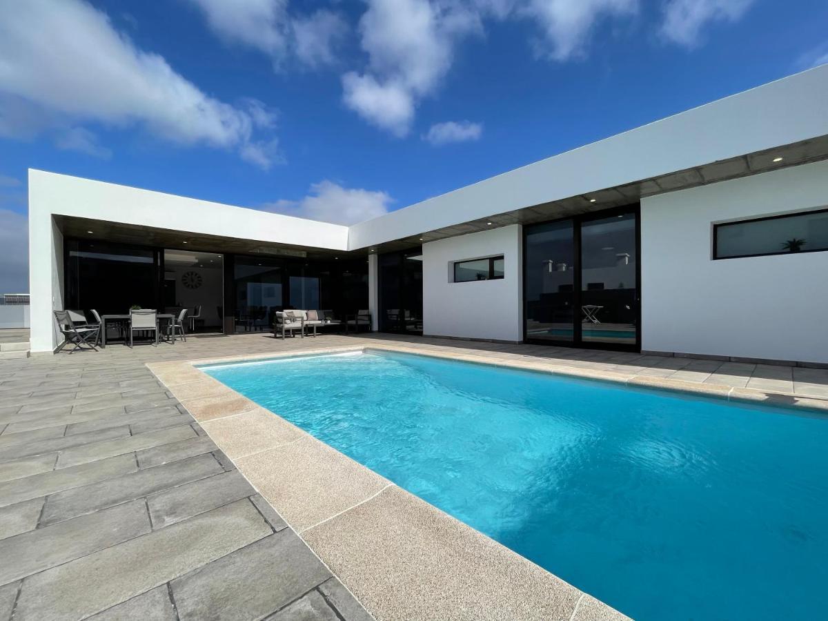 Eslanzarote Eco Villa Tony, Heated Pool, Jacuzzi, Sat Tv, Super Wifi La Costa Kültér fotó