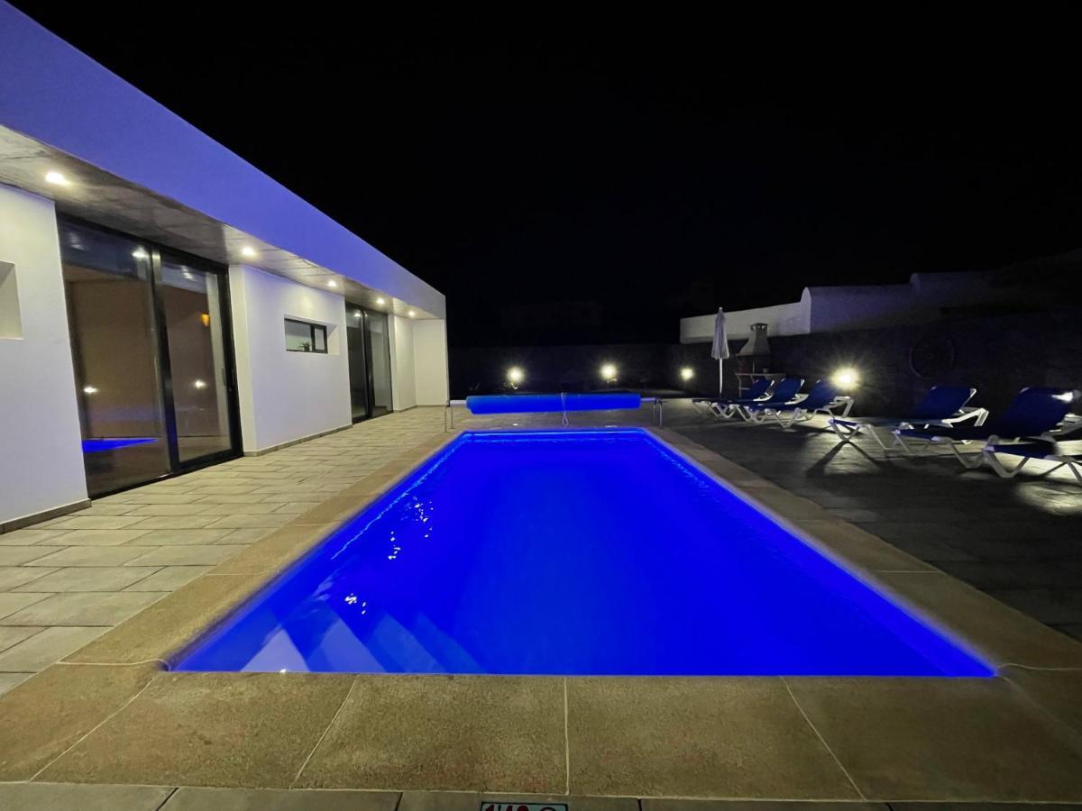 Eslanzarote Eco Villa Tony, Heated Pool, Jacuzzi, Sat Tv, Super Wifi La Costa Kültér fotó