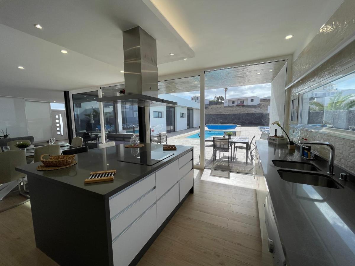 Eslanzarote Eco Villa Tony, Heated Pool, Jacuzzi, Sat Tv, Super Wifi La Costa Kültér fotó